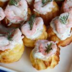 glutenfria petit choux med skagenröra